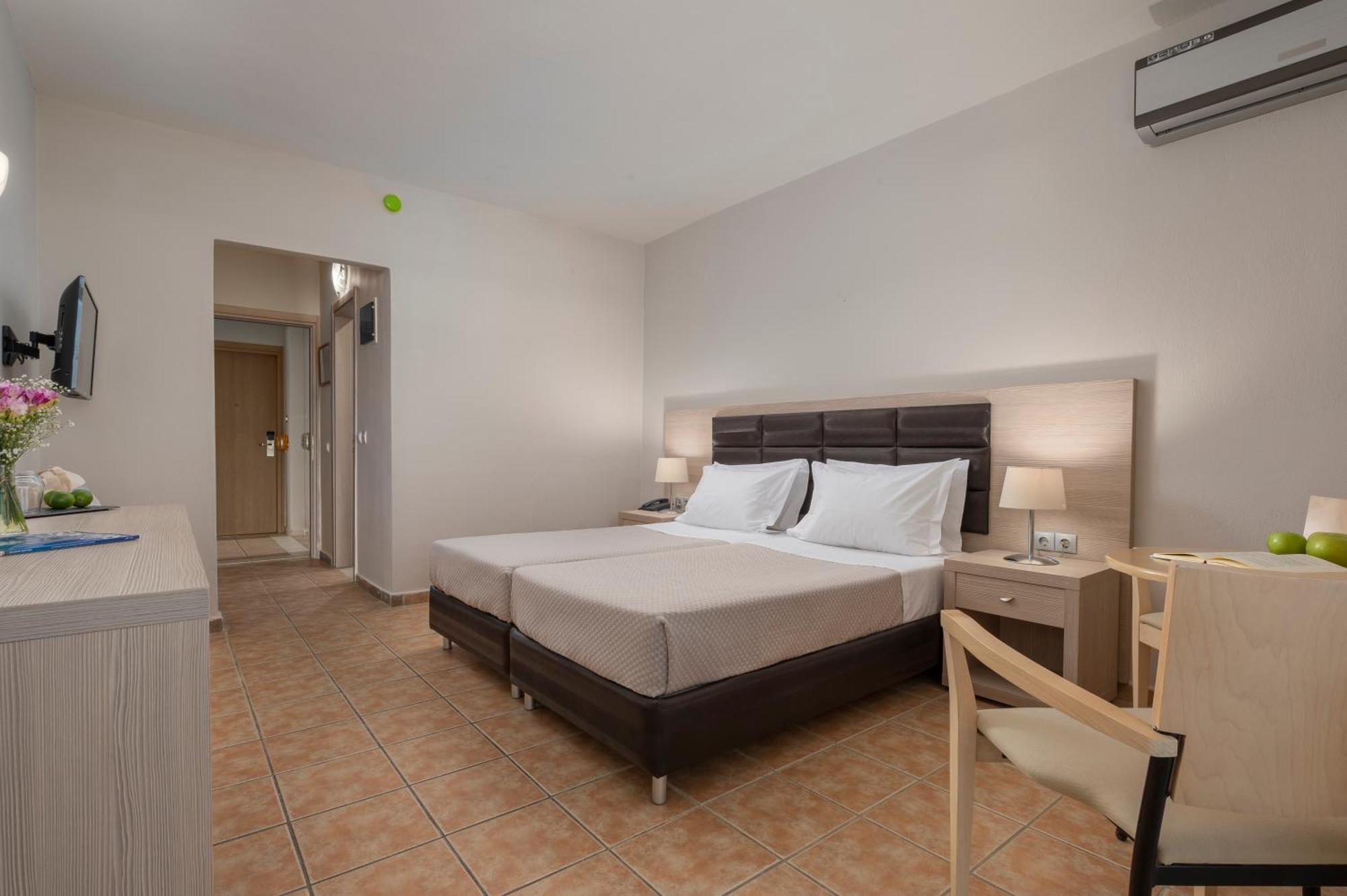 Alkyon Hotel Skiathos Town Exterior photo